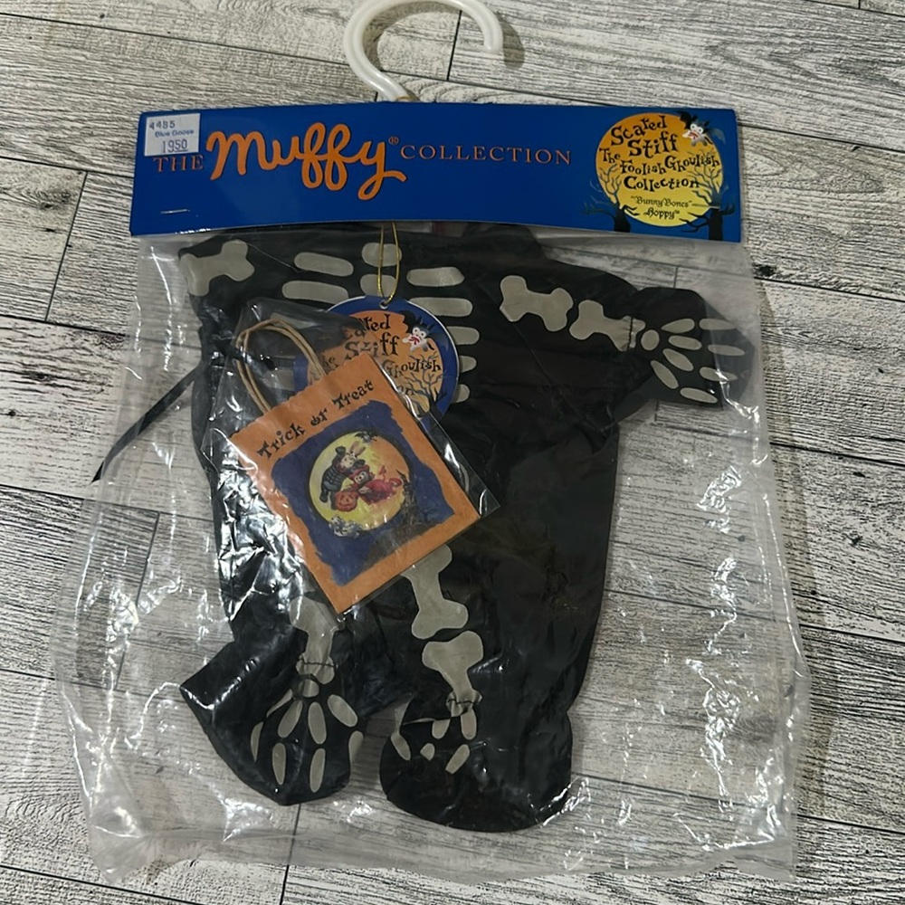 Vintage 1996 The muffy bunny bones hoppy costume new in package